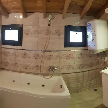 Linatreehouse Hotel